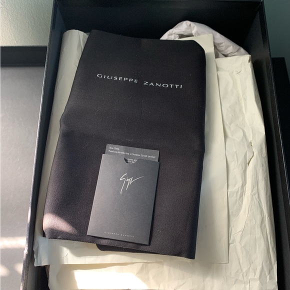 Giuseppe Zanotti studded blabber sneakers *Rare* - Picture 6 of 8